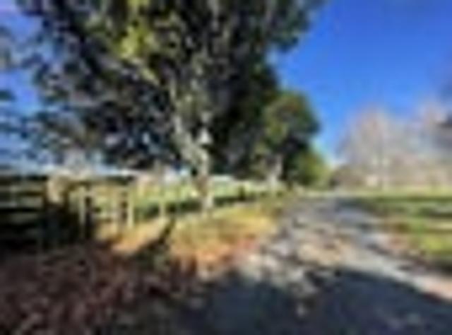 House for rent in Paremoremo