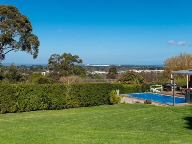Cottage for sale in Camerons Creek, Victoria