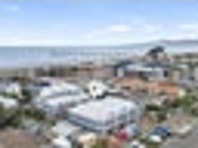 Townhouse for sale in Chaslands, Canterbury