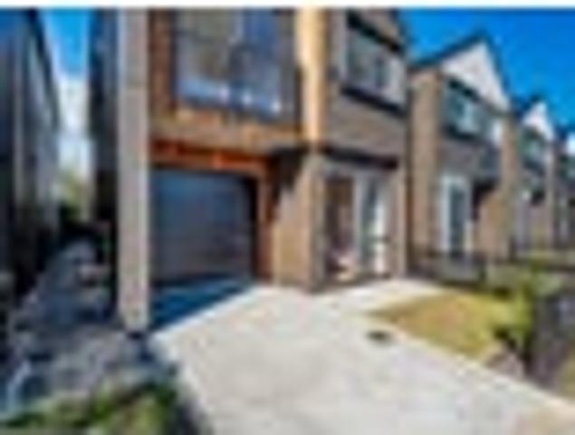 House for sale in Paremoremo, Oroua County
