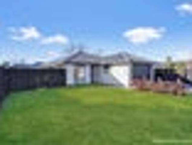 House for sale in Chaslands, Canterbury
