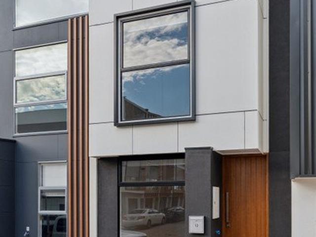 Townhouse for sale in Horseshoe Creek, South Australia