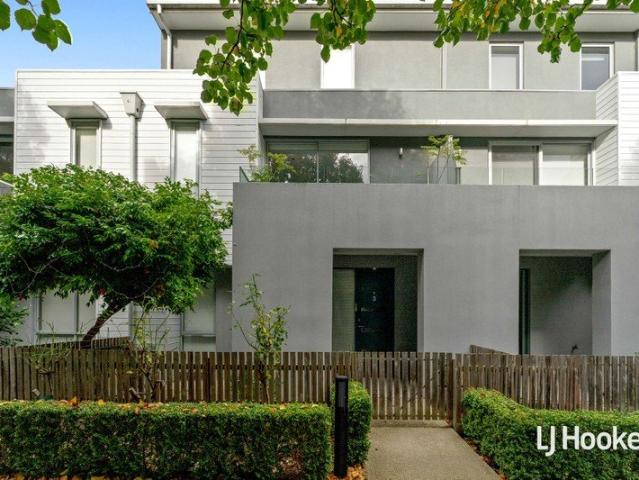 Townhouse for sale in Camerons Creek, Victoria