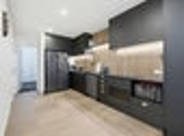 Townhouse for sale in Edgeware, Canterbury