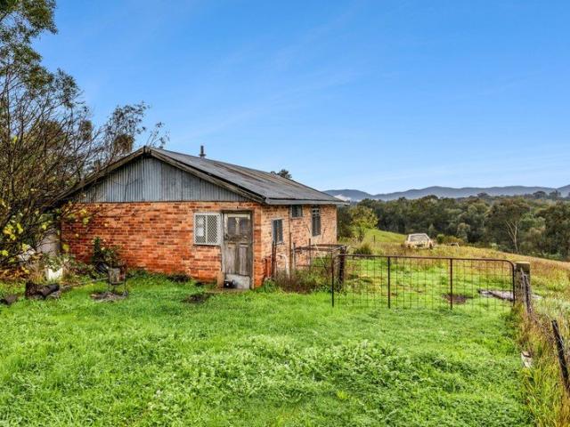 Land for sale in Yackandandah, Victoria