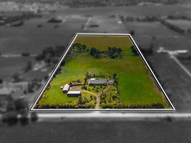 House for sale in Rosedale, Victoria