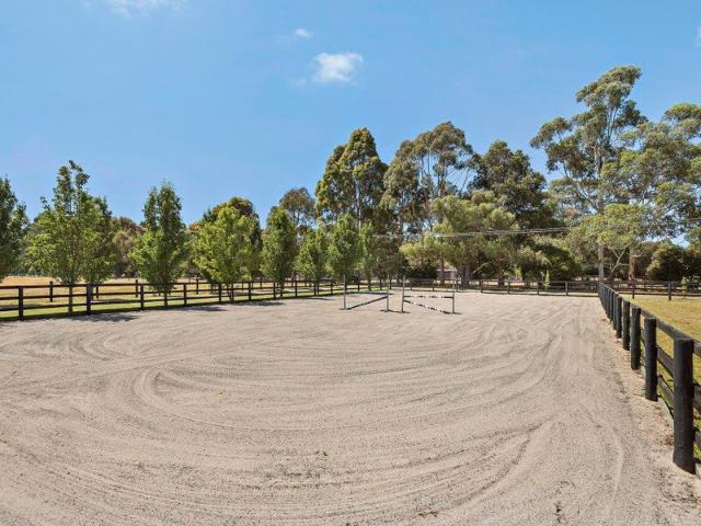 Cottage for sale in Camerons Creek, Victoria