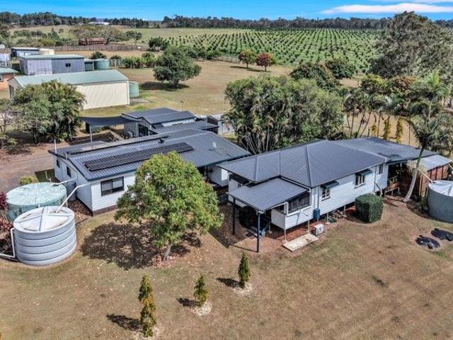 House for sale in Teddington, Queensland