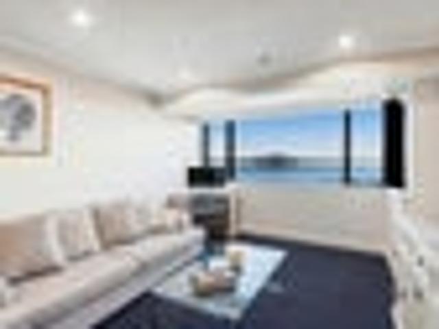 Apartment for sale in Takapuna, Oroua County