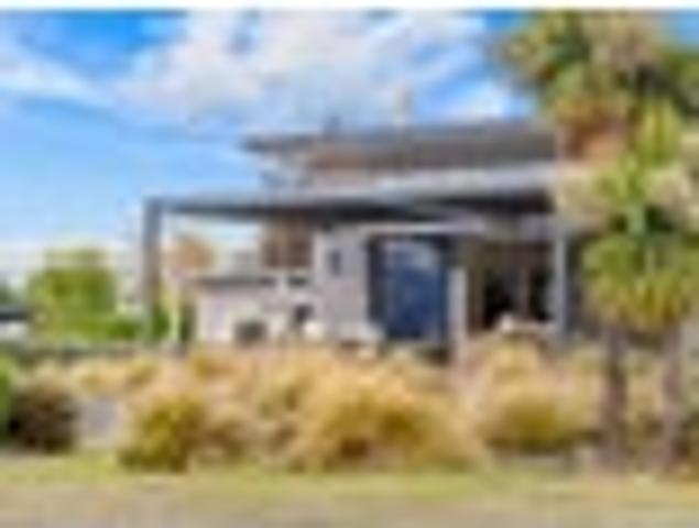 House for sale in Otakou