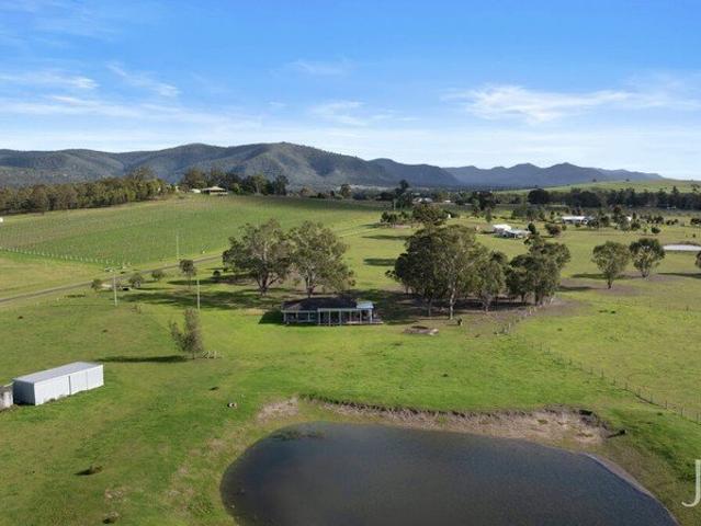 Cottage for sale in Broke, New South Wales