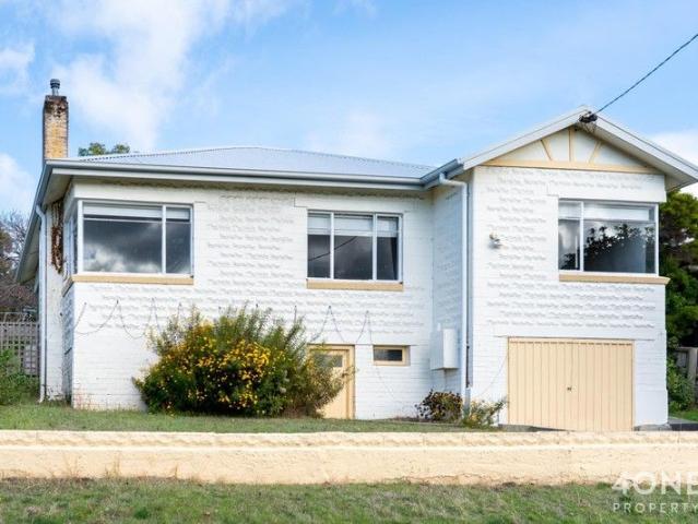 House for sale in Moonah