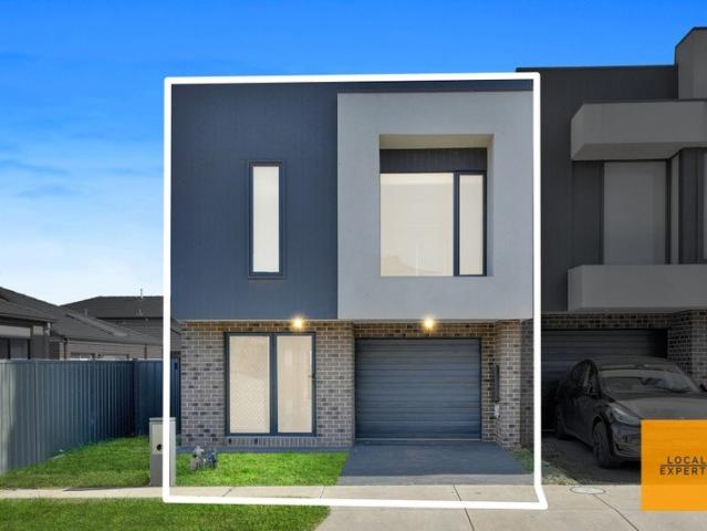 Townhouse for sale in Camerons Creek, Victoria