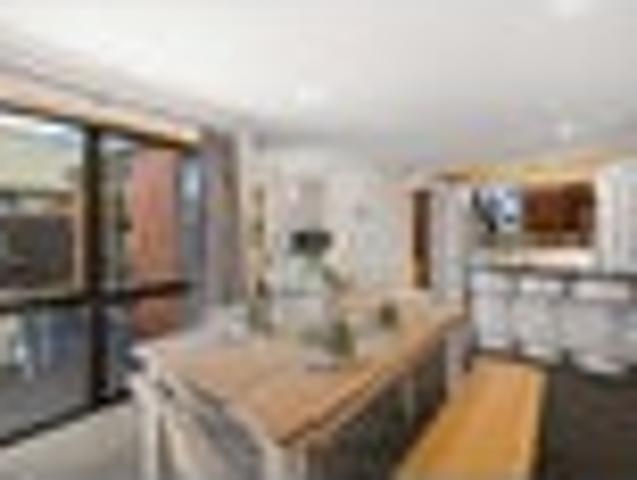House for sale in Chaslands, Canterbury