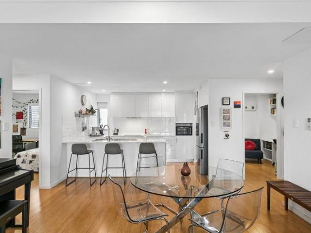 Apartment for sale in Cambridge, Western Australia