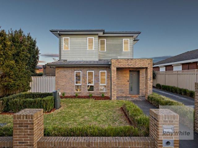 Townhouse for sale in Camerons Creek, Victoria