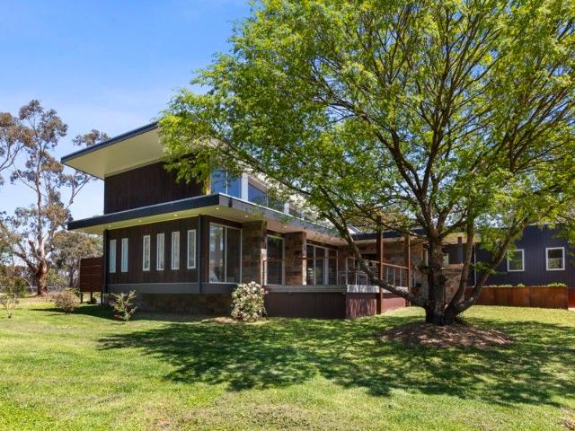 Cottage for sale in Freshwater Creek, Victoria