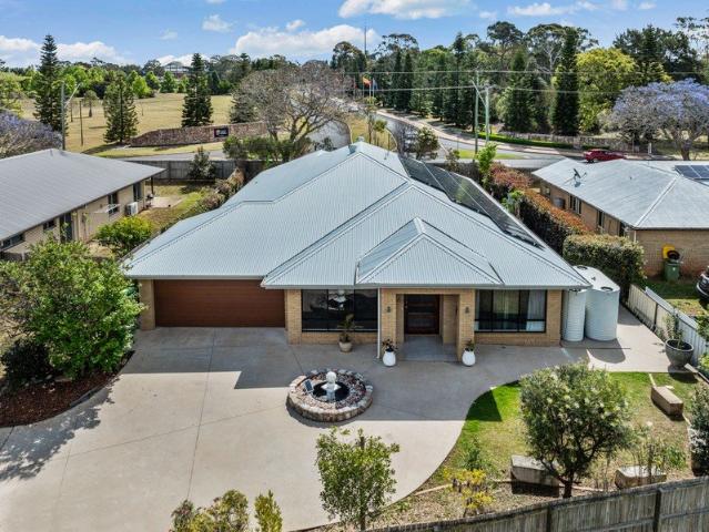 House for sale in Kearneys Spring, Toowoomba