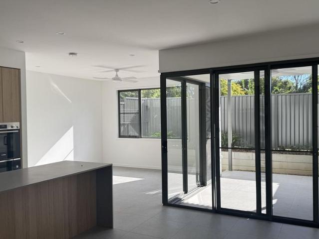 Townhouse for rent in Toombul, Queensland