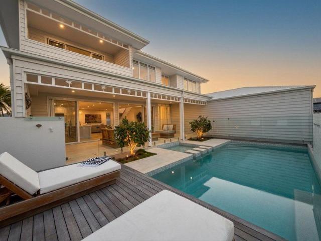 House for sale in Mudjimba Beach, Sunshine Coast Regional