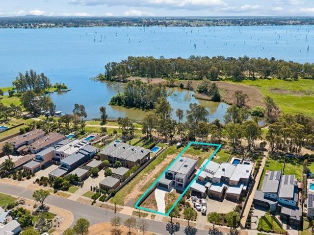 Townhouse for sale in Yarrawonga, Shire of Moira
