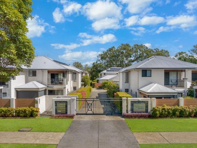 Townhouse for sale in Toombul, Queensland