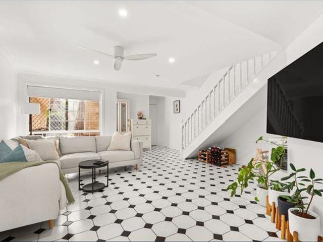 Townhouse for rent in Methul, Queensland