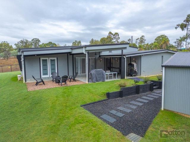 Cottage for sale in Placid Hills, Queensland