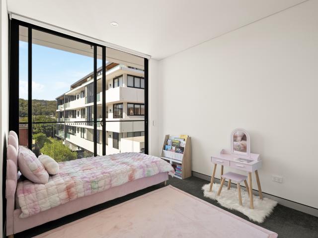 Apartment for sale in Point Frederick, New South Wales