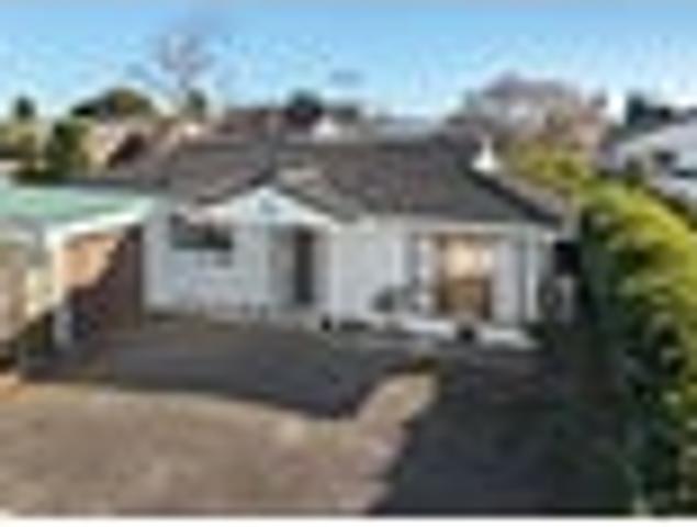 House for sale in Papakura