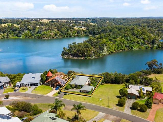 House for sale in Lakes Entrance, Victoria