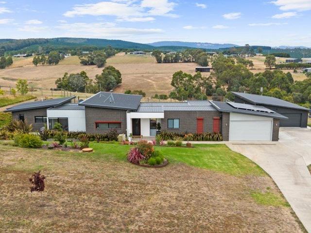 House for sale in Hazelwood North, Victoria