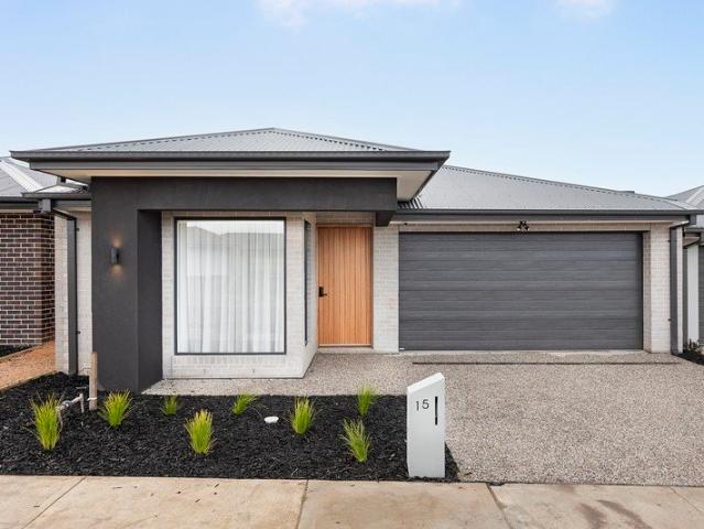 House for sale in Maplestone, Melbourne