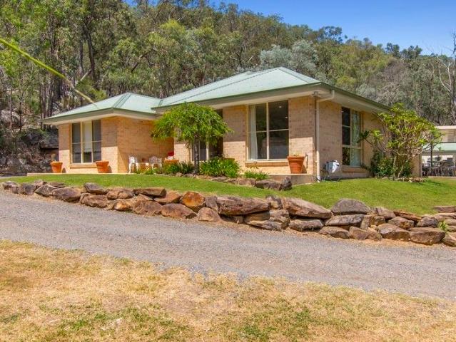 Cottage for sale in Sydney, New South Wales