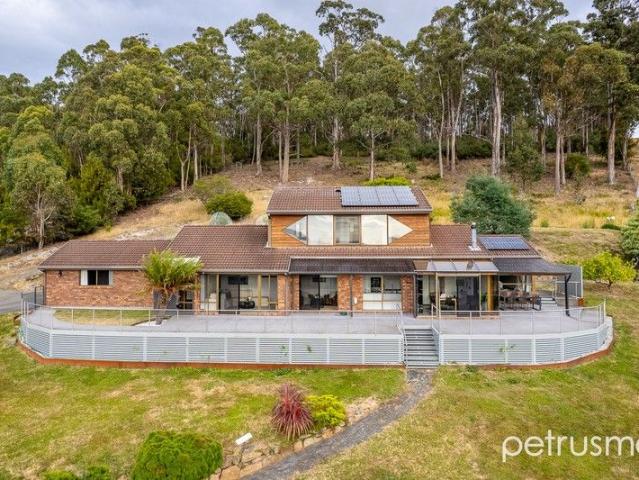 Cottage for sale in Hobart, Tasmania