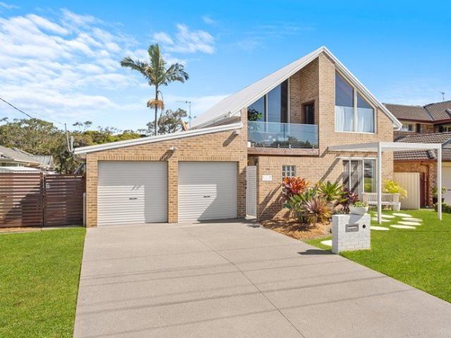 House for sale in Bateau Bay, New South Wales