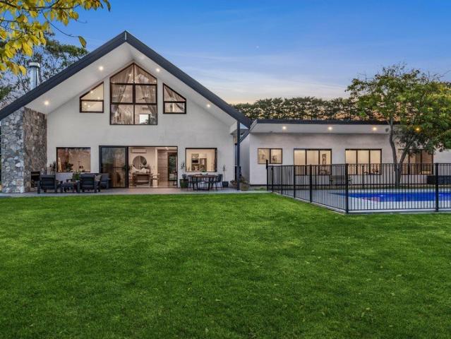 Cottage for sale in Surf Coast Shire, Victoria