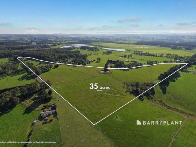 Cottage for sale in Darnum, Victoria