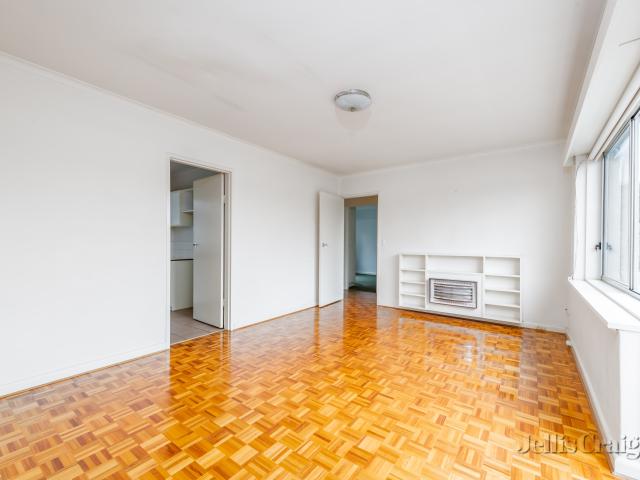 Apartment for rent in Parkville