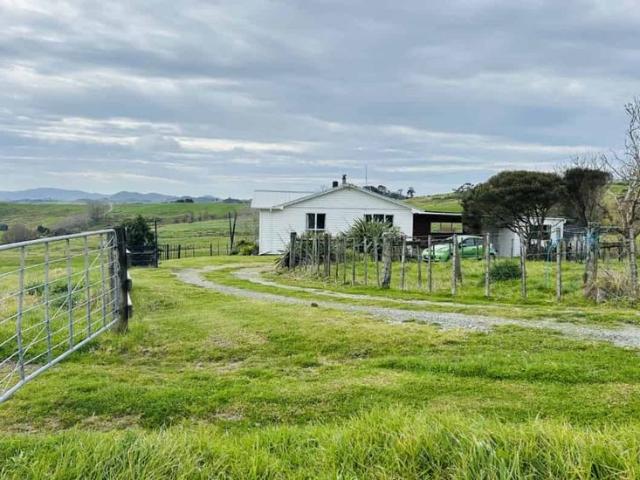House for rent in Pahi, Northland