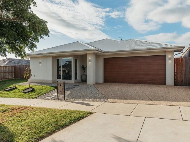 House for sale in Drouin, Victoria