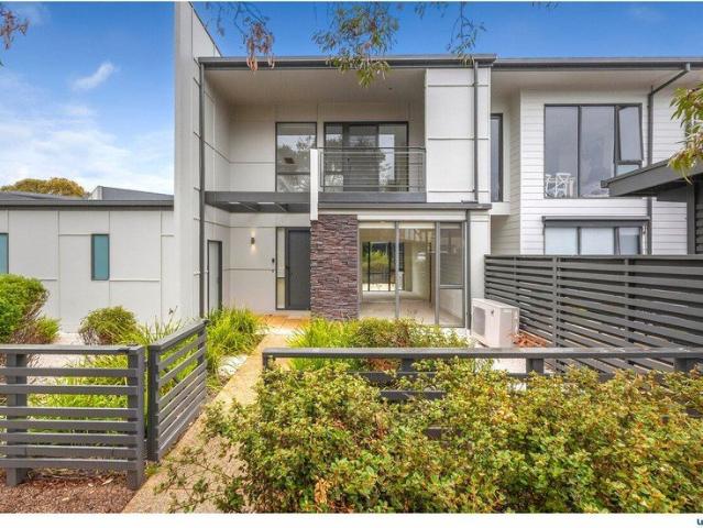 Townhouse for sale in Torquay, Victoria
