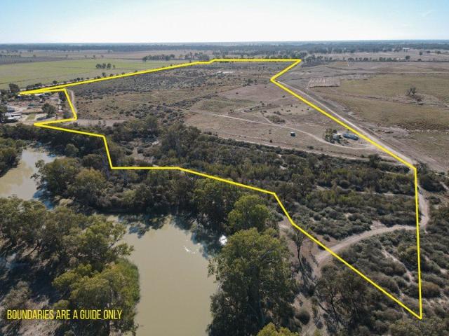 Cottage for sale in Murrabit, Victoria