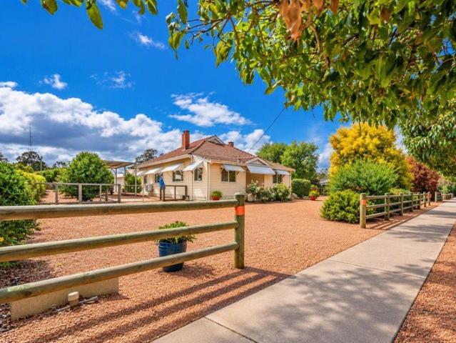 House for sale in Waroona, Shire Of Waroona
