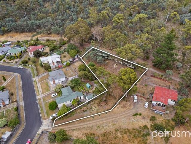 Land for sale in New Norfolk, Tasmania
