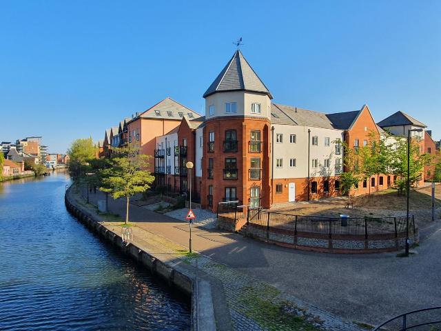 Apartment for rent in Lakenham, East Bank