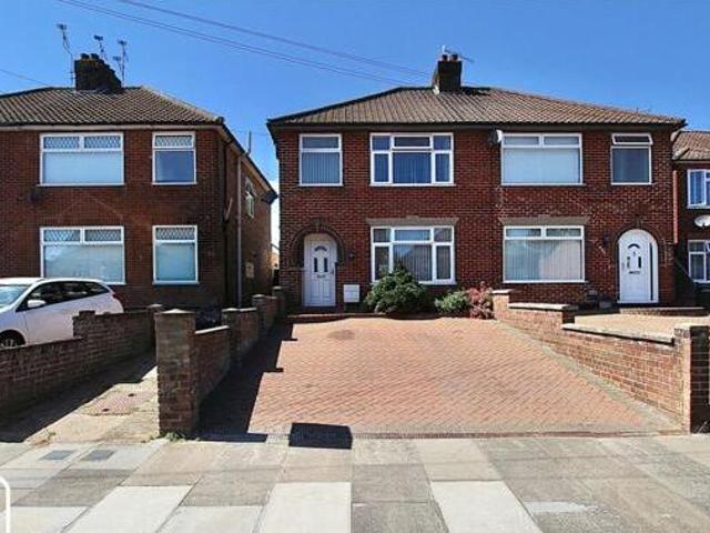 House for sale in Key Street, Suffolk