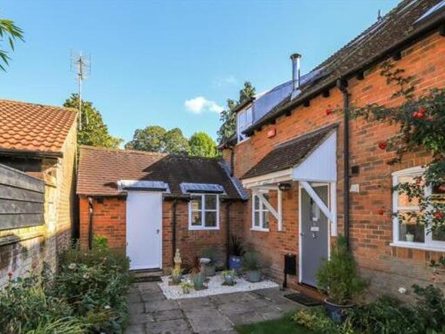 House for sale in Barton Stacey, Hampshire