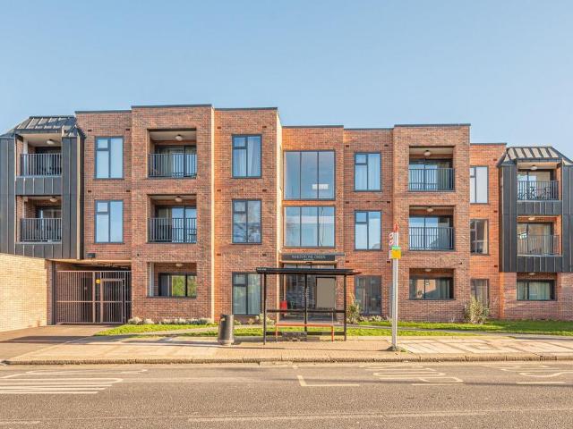 Apartment for rent in Whetstone, Greater London