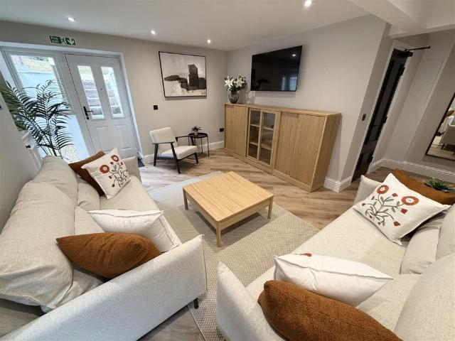 House for rent in Claughton, Birkenhead